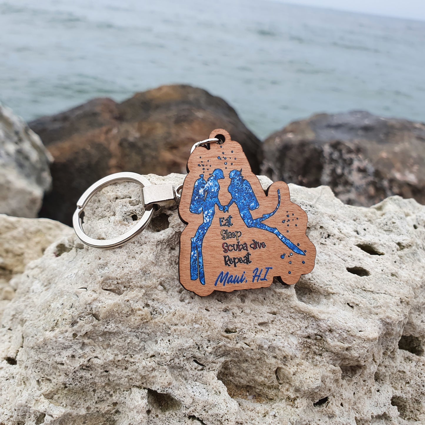 Wooden Dive Keychain Love Couple